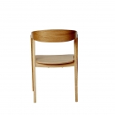  Guru* Armchair 