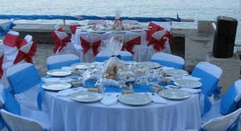  Poros avec vue dor&eacute;e 