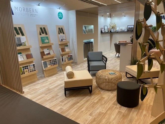  Morbern Stand/Metaxakis Furniture 