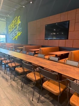  Bee Geez Cafe-France 