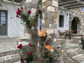  Agrabeli , Paros - Greece 